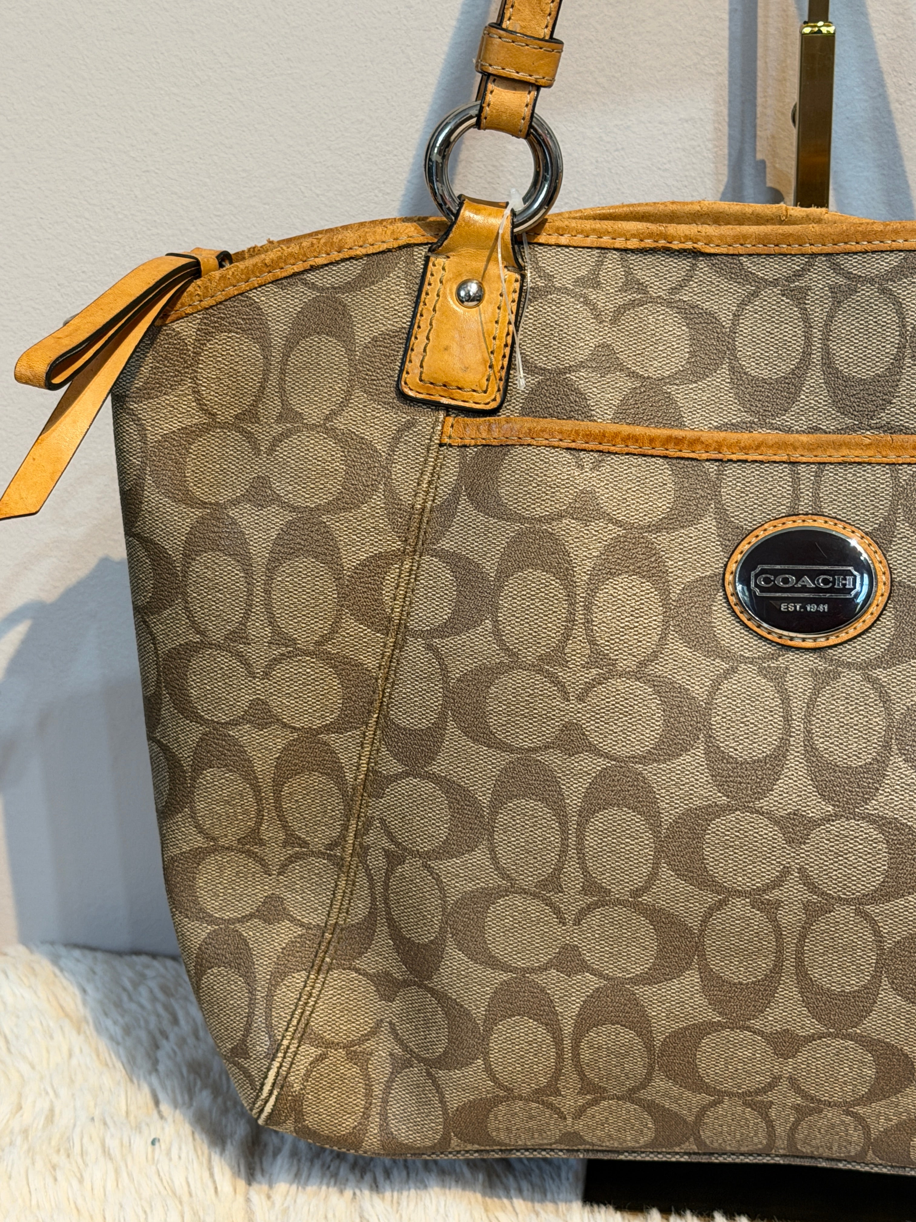 Coach Peyton Signature tote