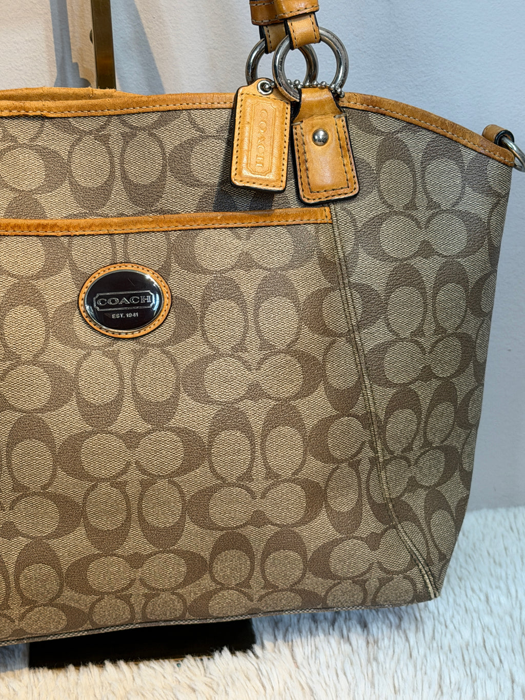 Coach Peyton Signature tote