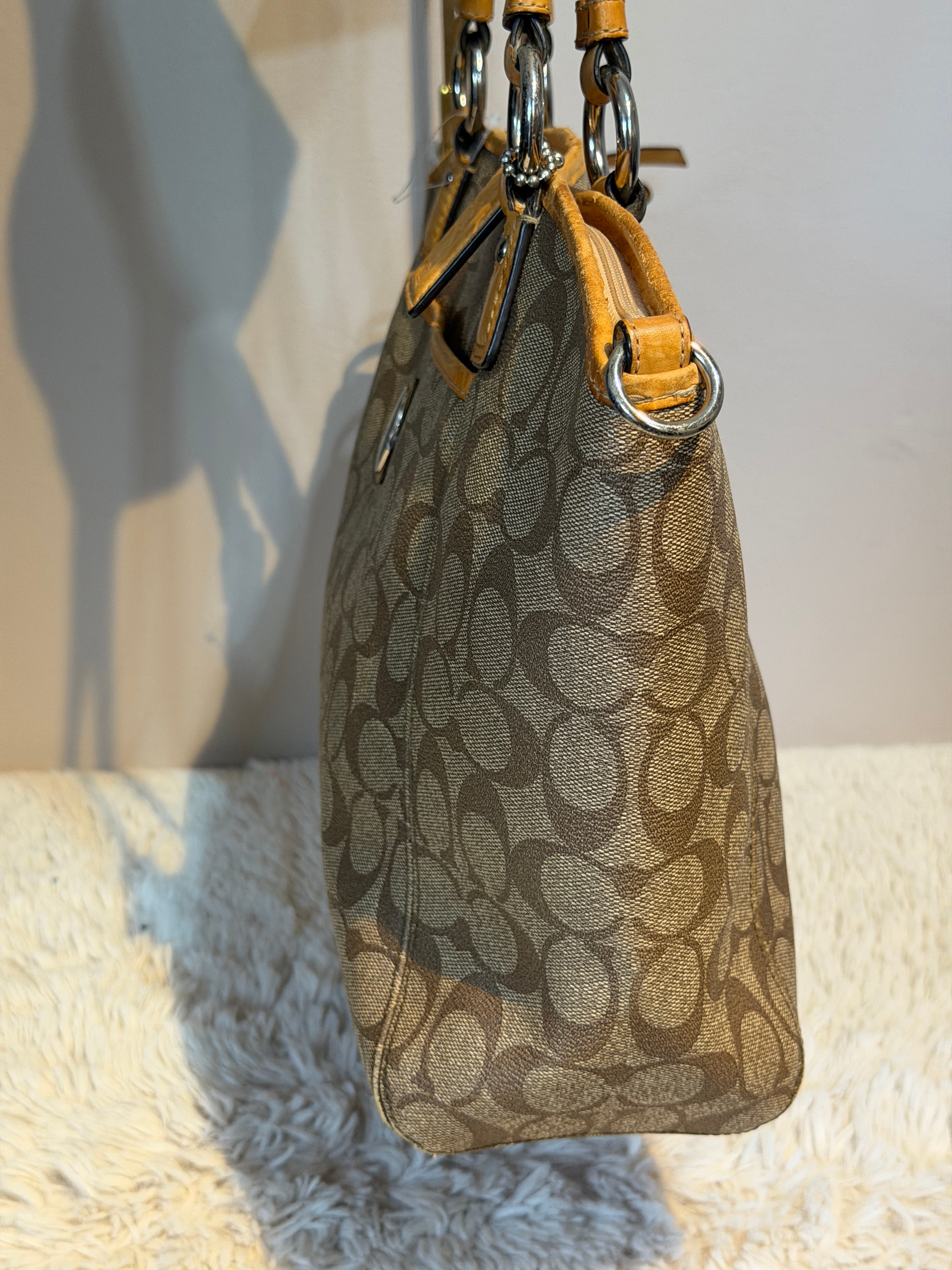 Coach Peyton Signature tote
